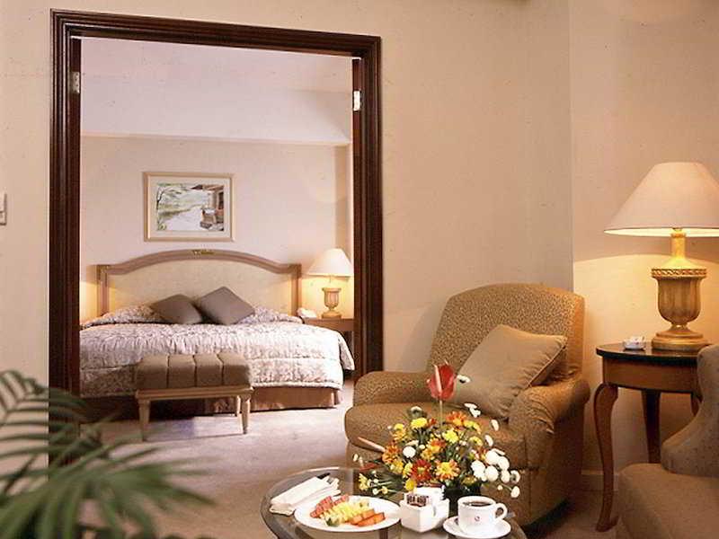 Hotel Gran Puri Manado Extérieur photo